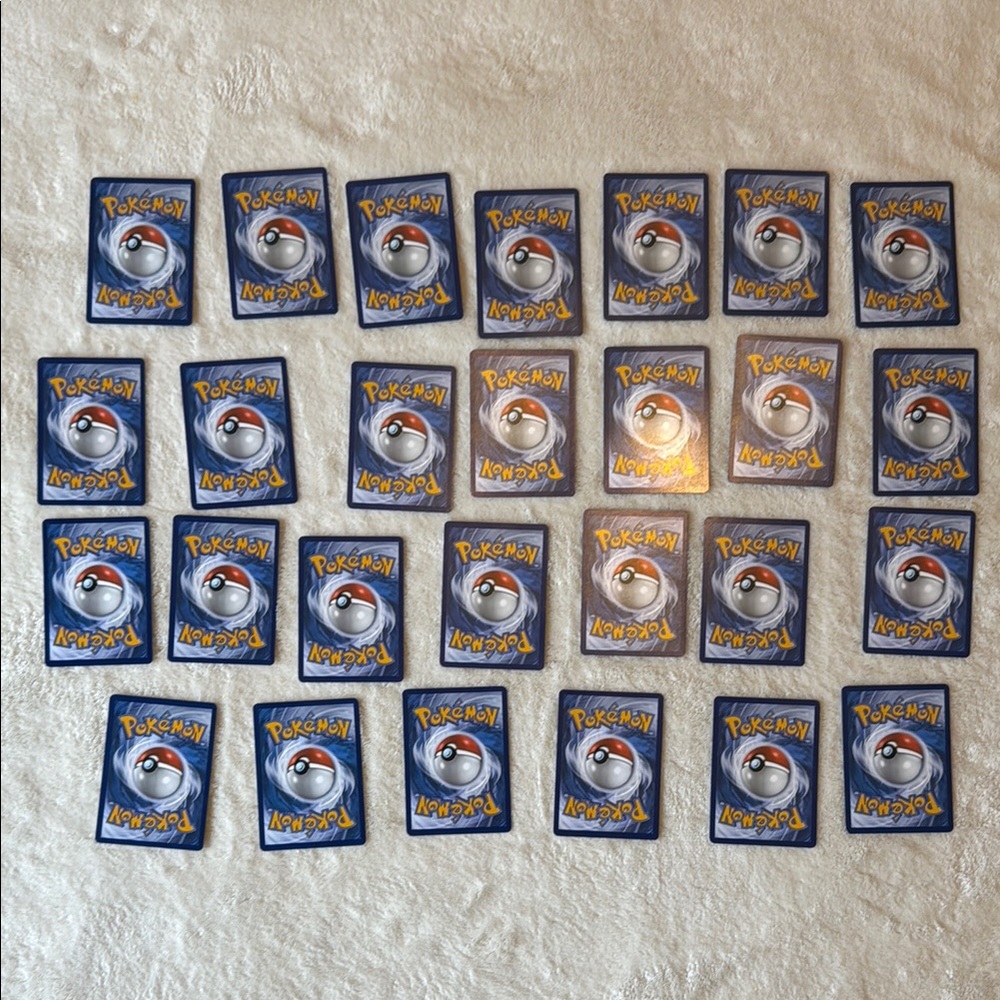 Pokémon Trading Cards Collection - Picture 3 of 3